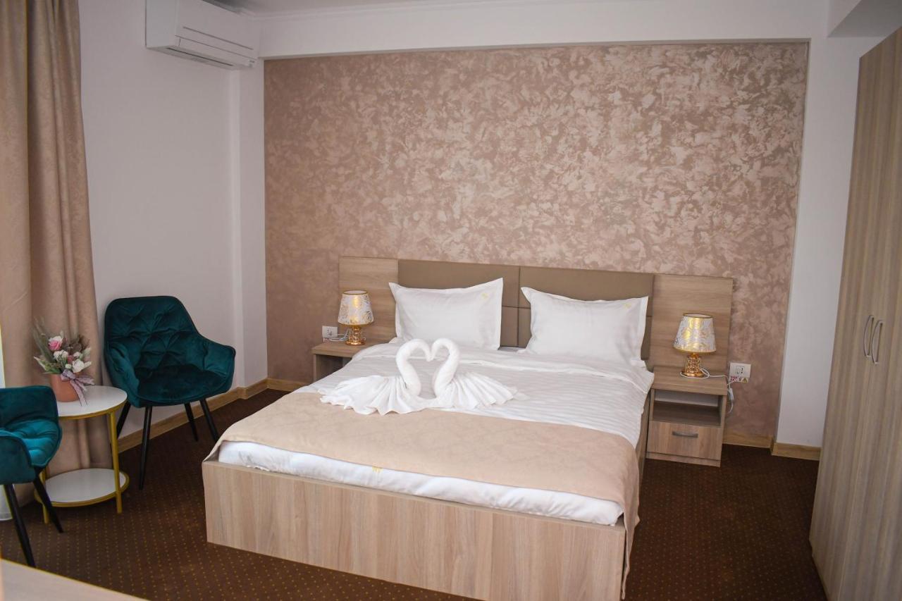 Casa Topaz Mamaia Nord นาโวดาริ ภายนอก รูปภาพ