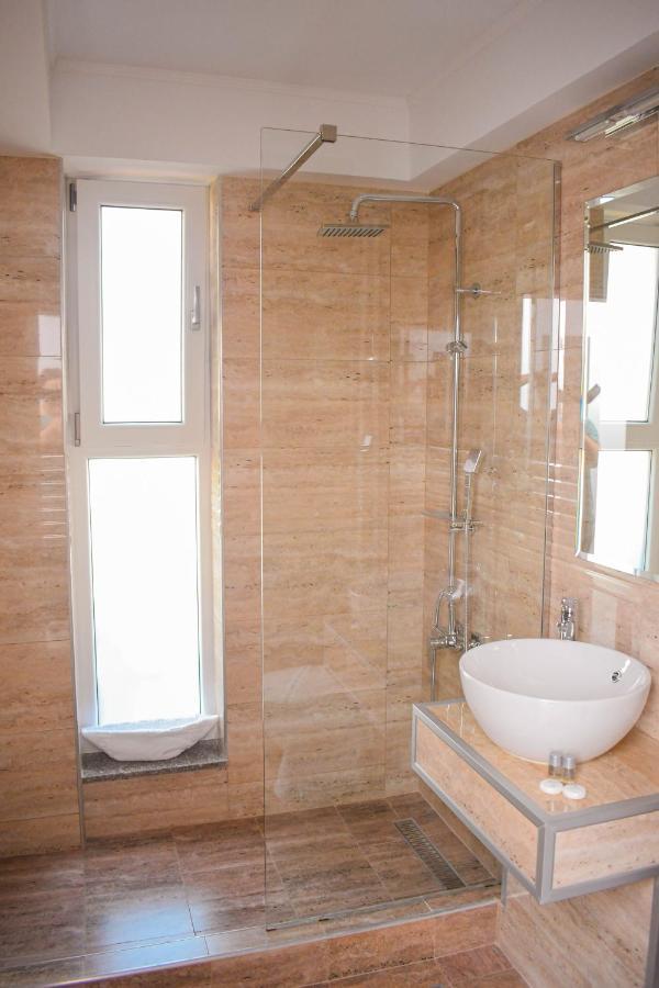 Casa Topaz Mamaia Nord นาโวดาริ ภายนอก รูปภาพ