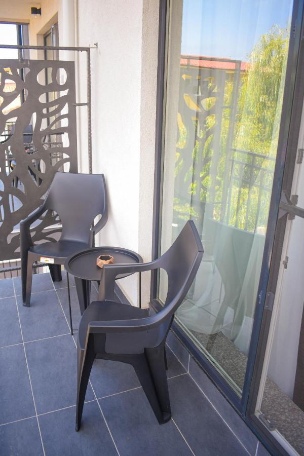 Casa Topaz Mamaia Nord นาโวดาริ ภายนอก รูปภาพ
